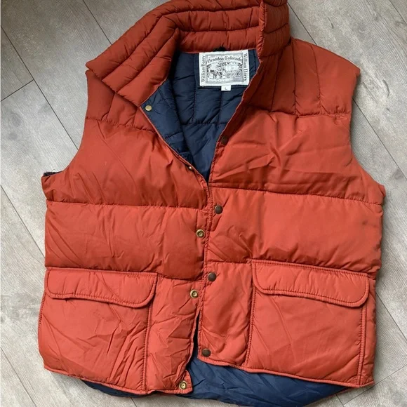 William Barry Rust Orange Quilted Puffer Vest with Navy Lining - Picture 5 of 8